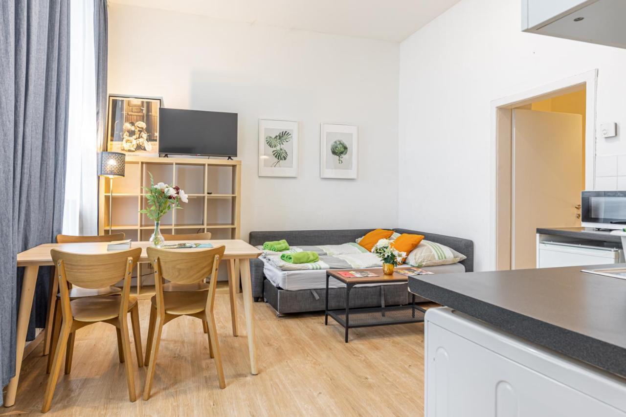 Trendy Vienna By Jr City Apartments Ngoại thất bức ảnh