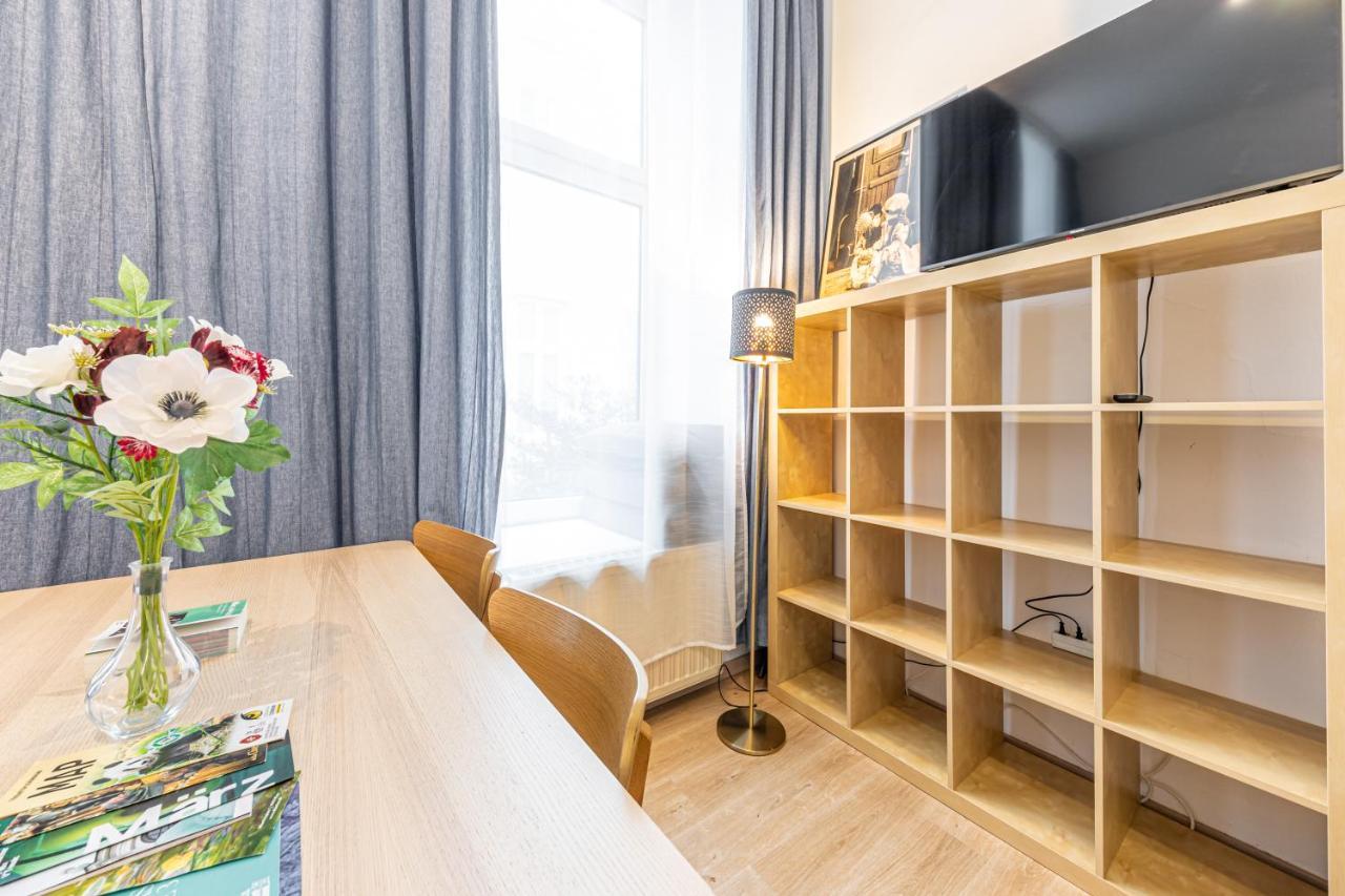 Trendy Vienna By Jr City Apartments Ngoại thất bức ảnh